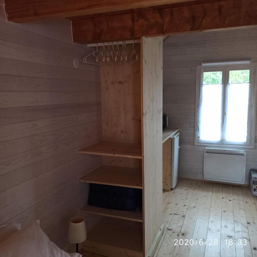 Une Tiny House A Decouvrir Au Coeur De La Cite ! Contrexéville Exterior photo